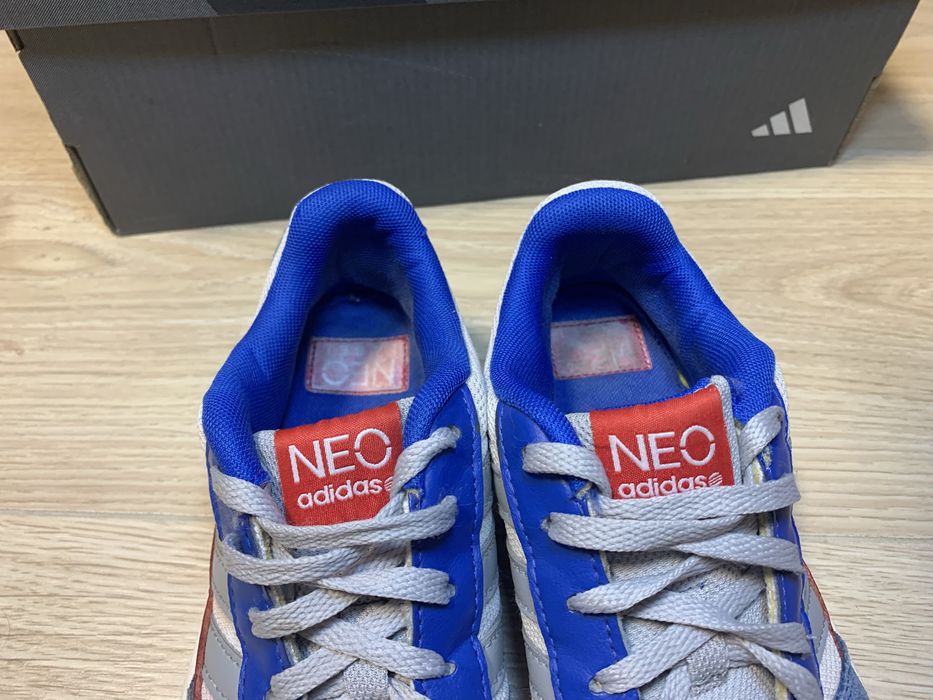Кросівки Adidas NEO  22 см