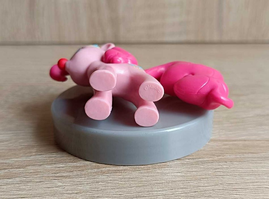 Gumowa figurka MLP Pinkie Pie. Hasbro 2015