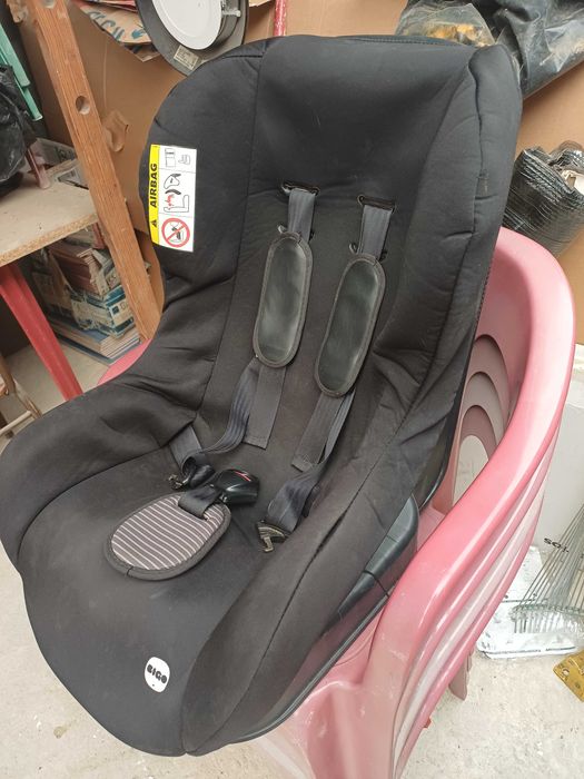 Cadeira auto Cigo preta para criança
