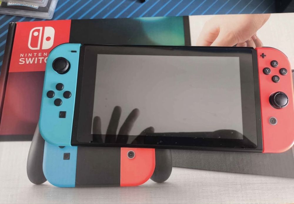 Nintendo Switch V1 + Jogos