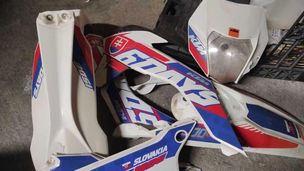 Plásticos ktm six days Slovakia