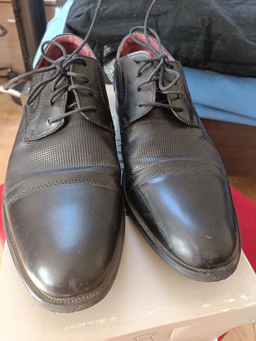 Buty Lasocki garniturowe  rozm.41