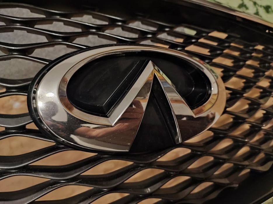 Решетка infinity Q50