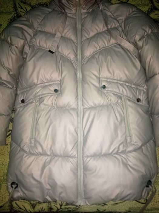 Зимова куртка на дівчинку