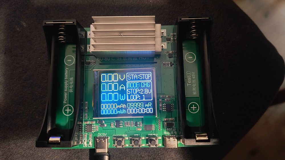 Ładowarka do ogniw Li-Ion ładowarki Xtar LiitoKala, tester ogniw 18650