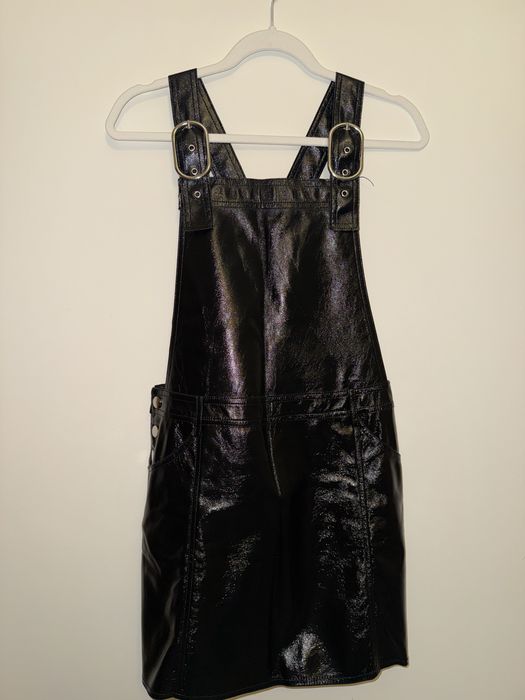Vestido Jardineira Preto da Mango
