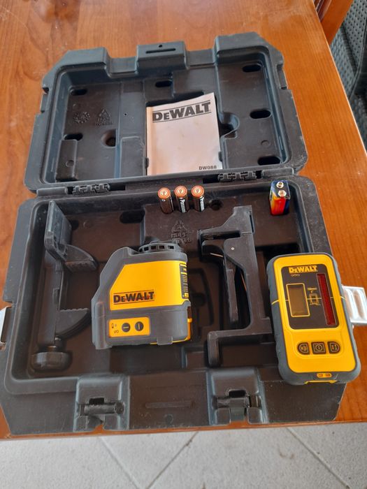 Laser DeWalt DW088CG + Receptor