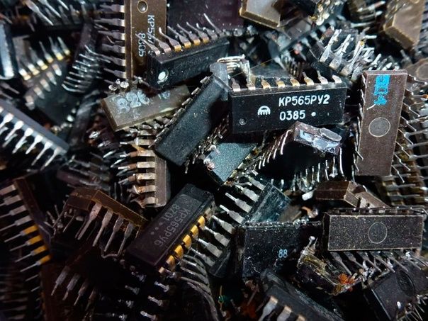 Обменяю ваши радиодетали, платы и т. д.