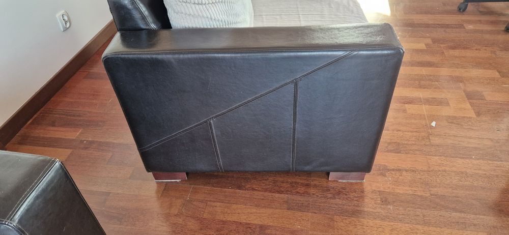 Sofa  2  osobowa