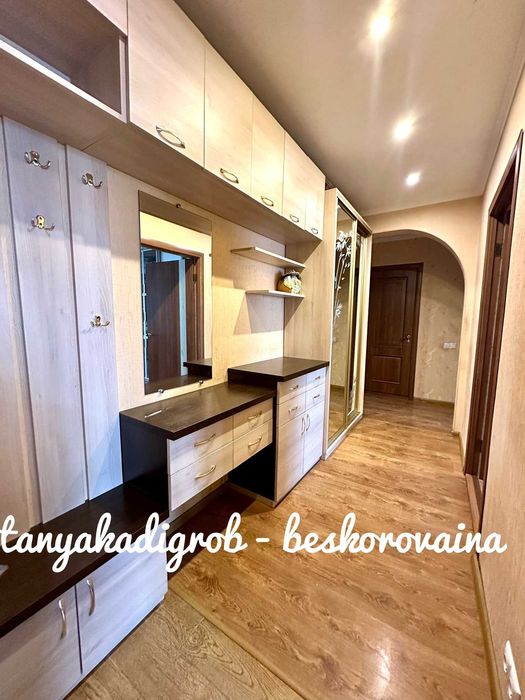 Продаж 3 кімн. квартири у самому центрі міста Вишневе