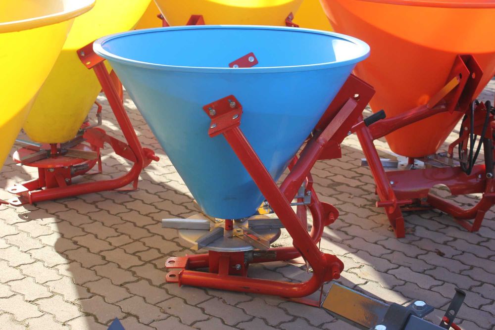 ТОП РОЗКИДАЧ міндобрив РУМ 200 - 500 л (6 лопастей)