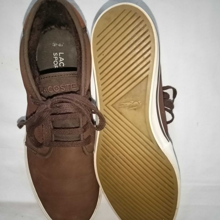 Lacoste roz. 40,5 / UK 7 / - dł. wkł. 26 cm - skóra- stan bdb