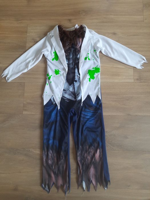 Wilkołak stroj przebranie kostium kombinezon pianka mięśnie 3d 6-7 lat