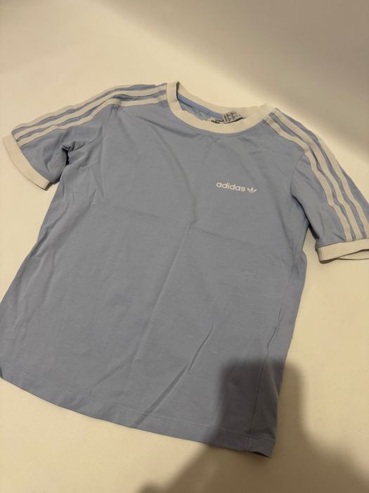 Жіноча футболка adidas