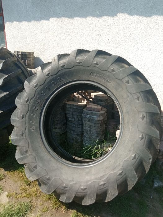 Продам шини 18.4/15 - 30