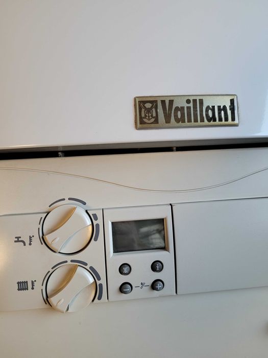 Kocioł Vaillant VUI PL 280-7 + sterownik VRT 390 + pompa + rury, 100% sprawności