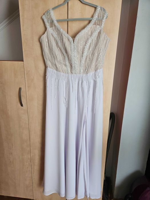 Suknia ślubna Plus Size