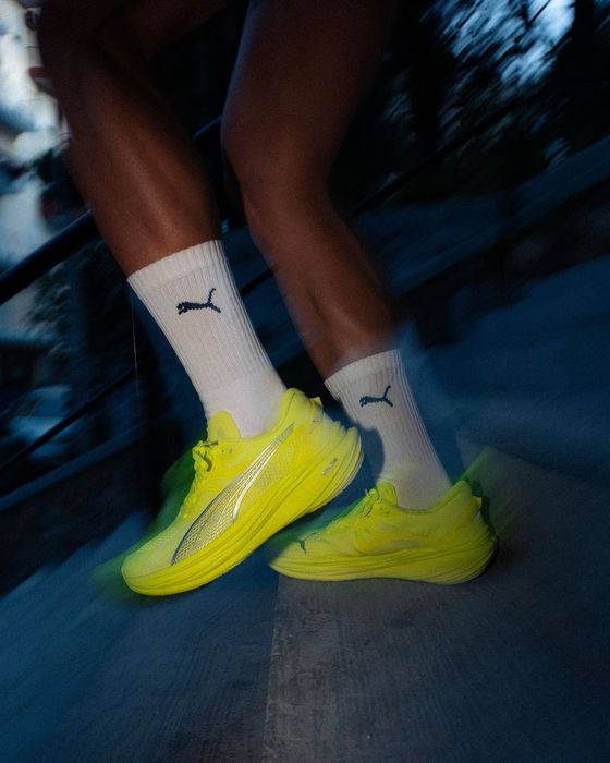 PUMA DEVIATE NITRO 3  37,5 бігові кросівки