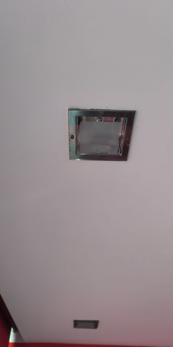 Projector de tecto de embutir