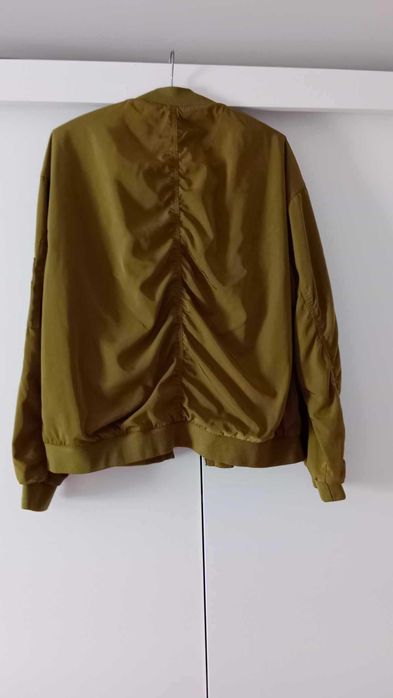 Kurtka damska bomberka Monki