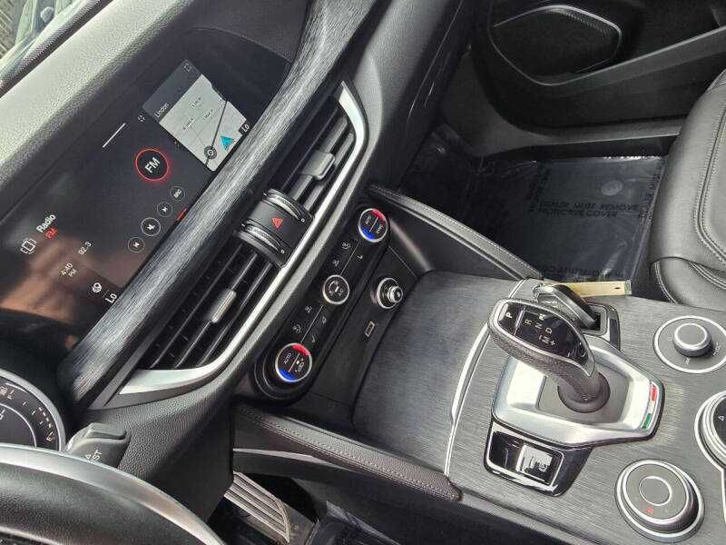 2022 Alfa Romeo Stelvio Sprint