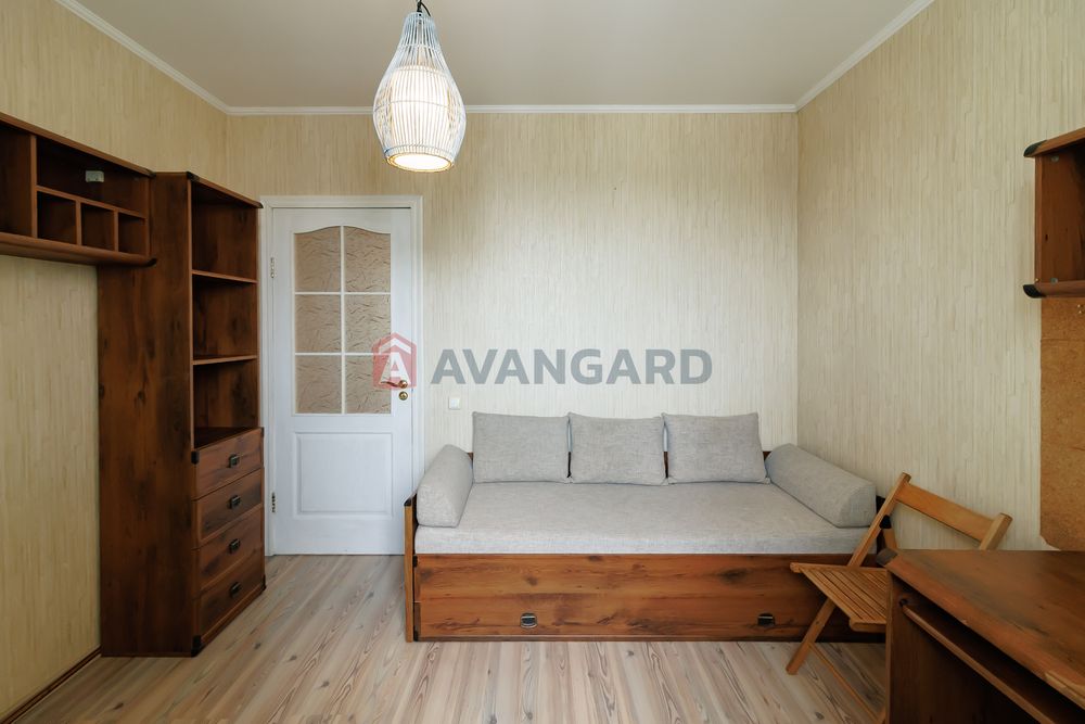 Продається квартира 121,8 кв.м Буча, Ірпінь, своє паркомісце
