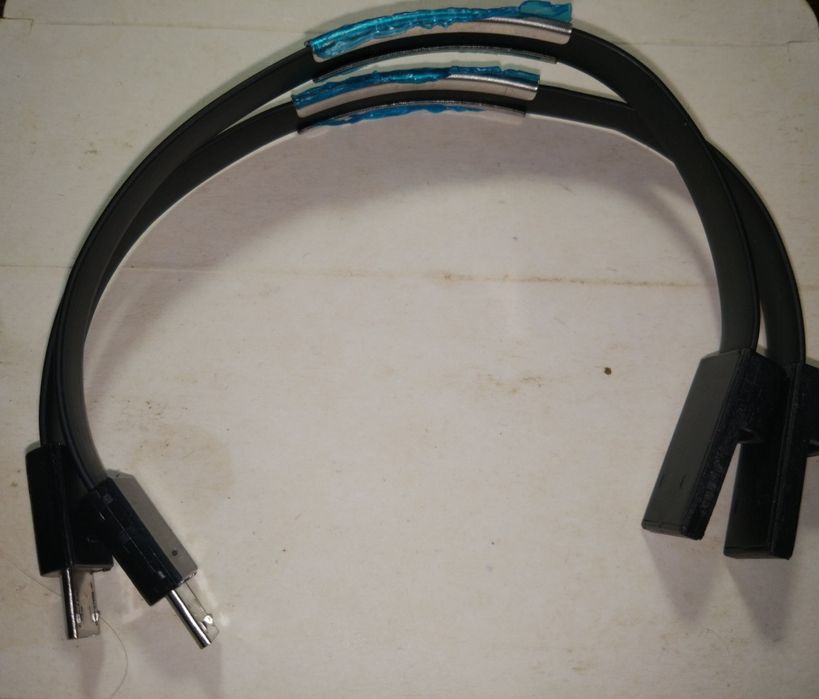 Браслет USB to MicroUSB, длина 20 сантиметров, цвет черный. Новый. В н