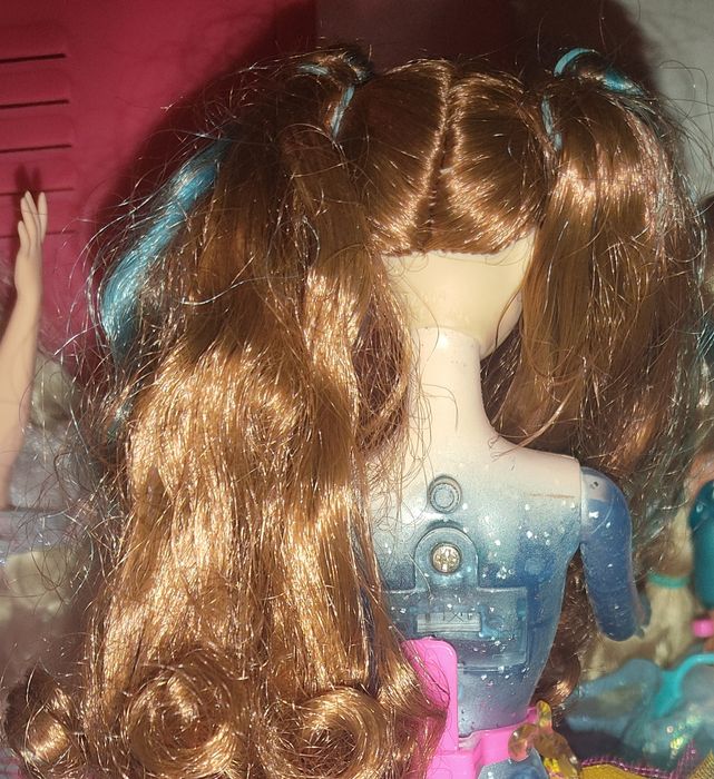 Bonecas Barbie Fairytopia Glow Jewelia