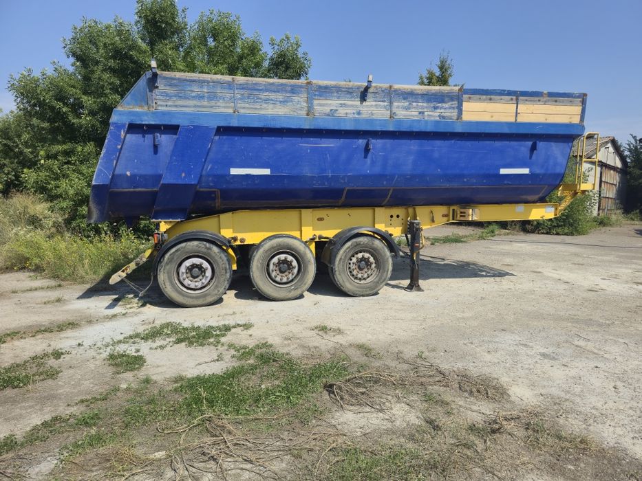 Schwarzmuller HKS 2004 напівпричіп