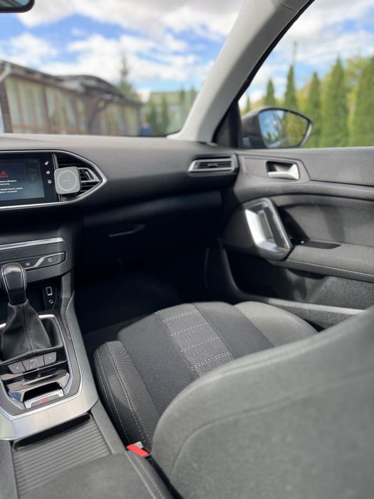 Peugeot 308 2.0hdi 2015 АВТОМАТ