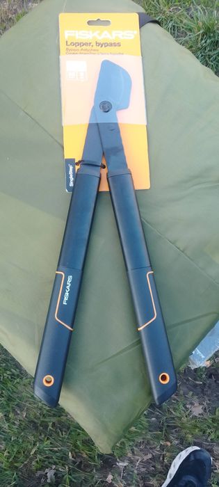 Fisharmonii sekator nozycowy