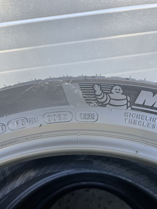 Зимові шини 235/50/19 103Н Michelin Pilot Alpin 5 2025