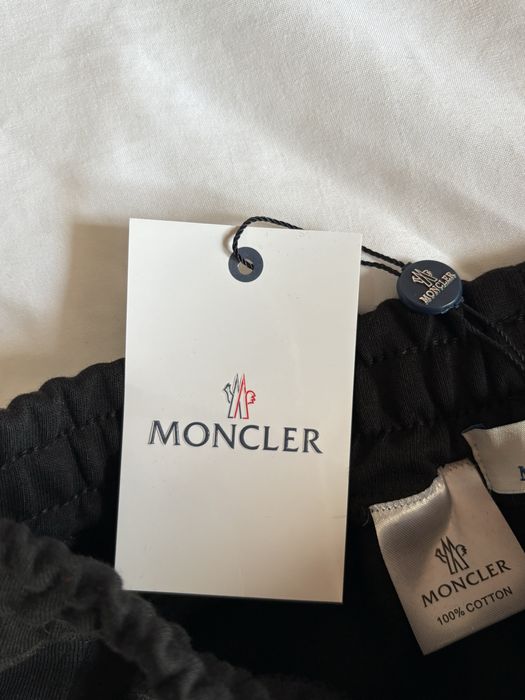 Calças da moncler taamnho M