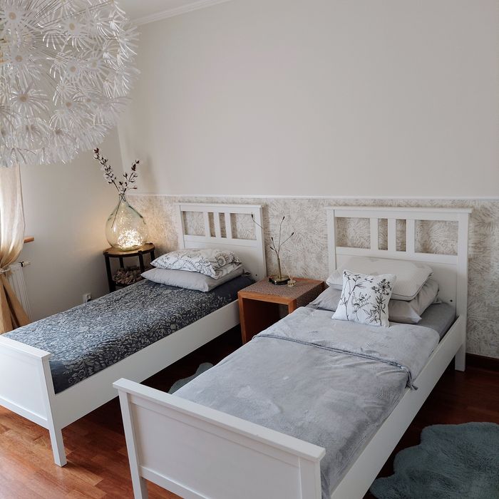 2 łóżka Ikea Hemnes