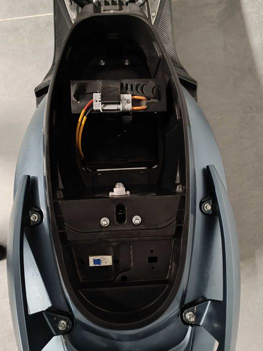 Scooter elétrica Sunra Hawk