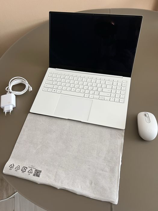 Ноутбук Samsung Galaxy Book 2 pro