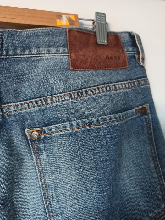 Spodnie męskie rozmiar 32/34 Boss