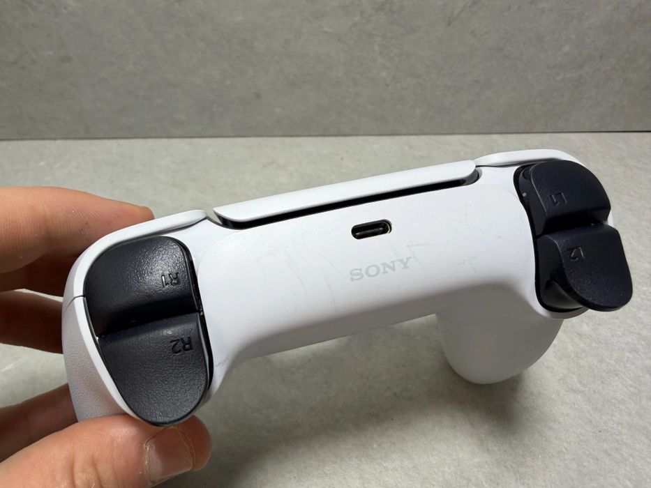 Oryginalny pad SONY DualSense do PlayStation 5 / PS5