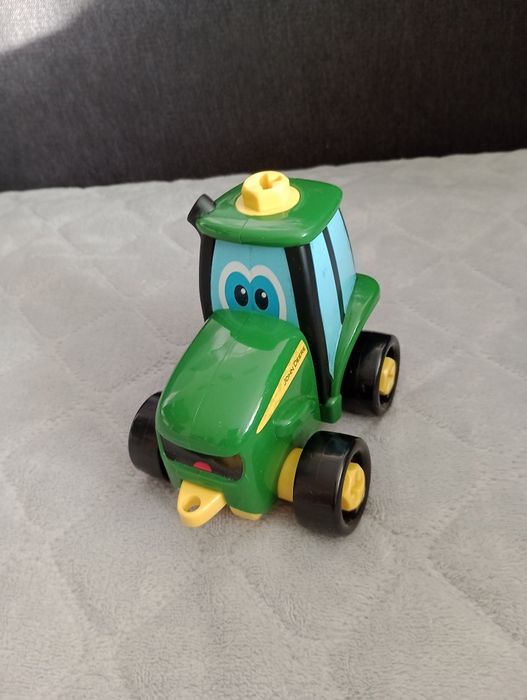 Mini traktorek John Deere do skręcania + inne pojazdy do skręcania