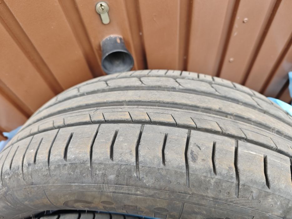 215/55 R17 98H XL  Giti Synergy H2 Jak Nowe.