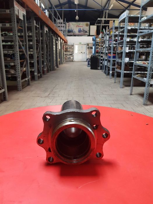 Tuleja przedniego mostu gruby kołnierz MTZ 72230.80.30