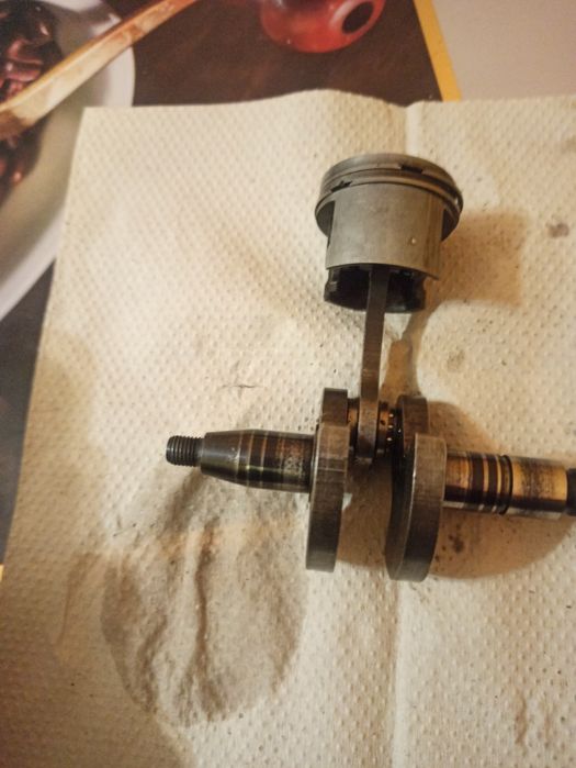 Продам колінвал до штіля 180