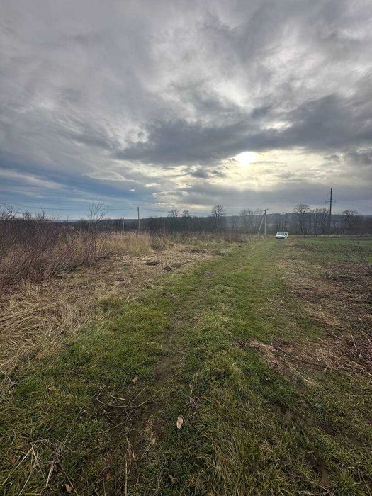 Продам земельну ділянку перша лінія під будівництво 20 км від Міста