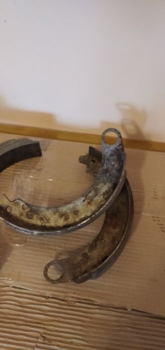 Тормозні колодки на Волгу