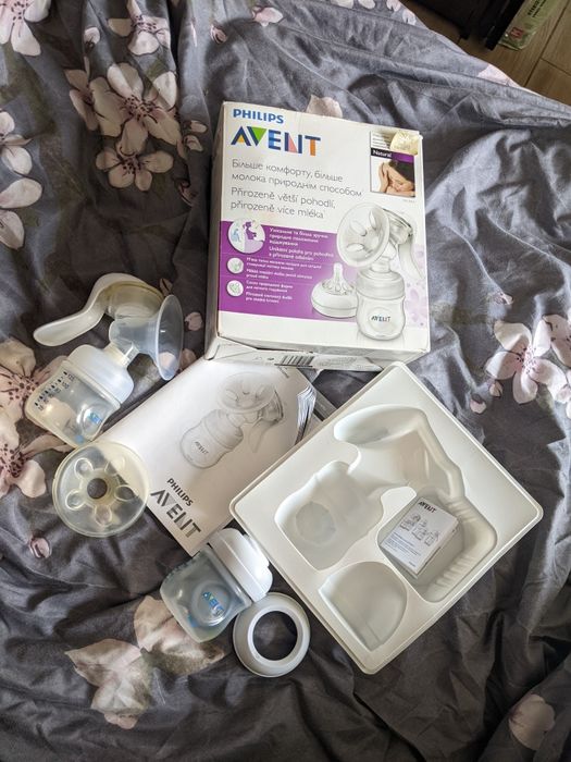 Молоковідсмоктувач Avent , medela