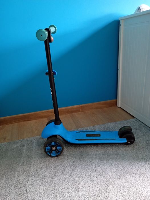 Hulajnoga elektryczna+ kask ochronny