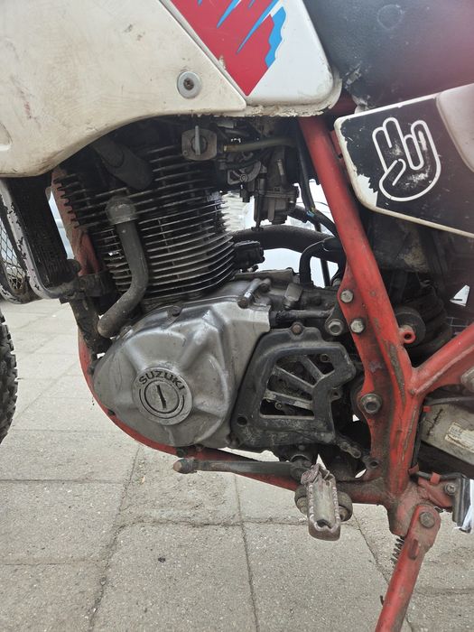 Suzuki dr 650 1992r z papierami