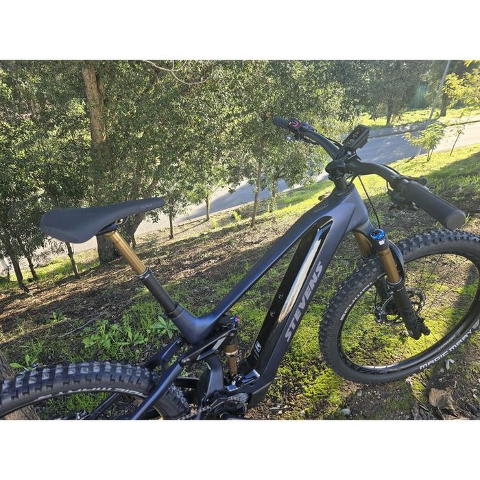 Bicicleta eletrica topo de gama OPORTUNIDADEEE