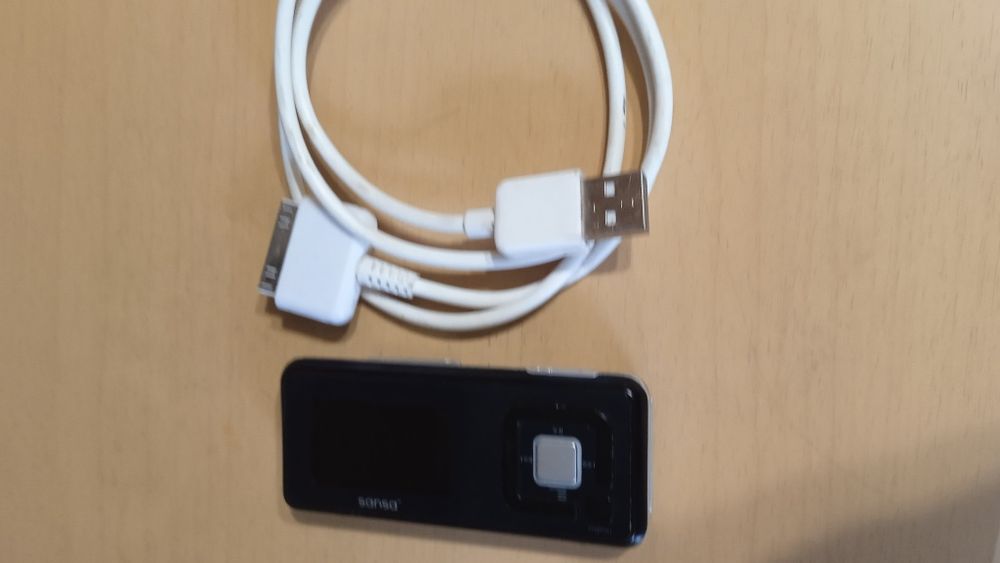 Mp 3 плеер SanDisc sansa c-200