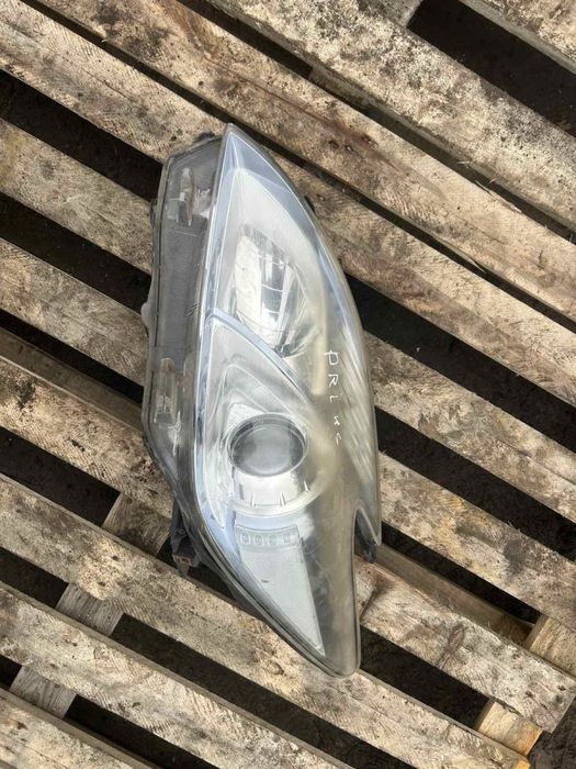 Фара prius toyota тойота пріус